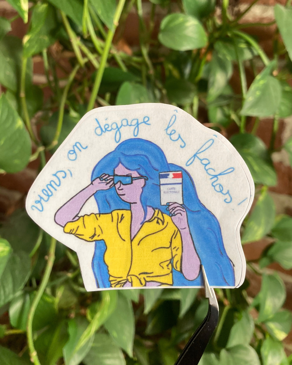 Viens, on dégage les fachos - Sticker